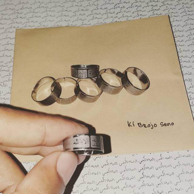 Cincin karomah lla haulla quwata illa billah