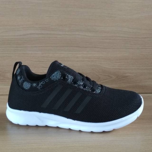 Sepatu Tomkins BRITTANY Hitam/putih