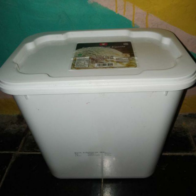 box / ember es krim - 8L (tangan pertama)