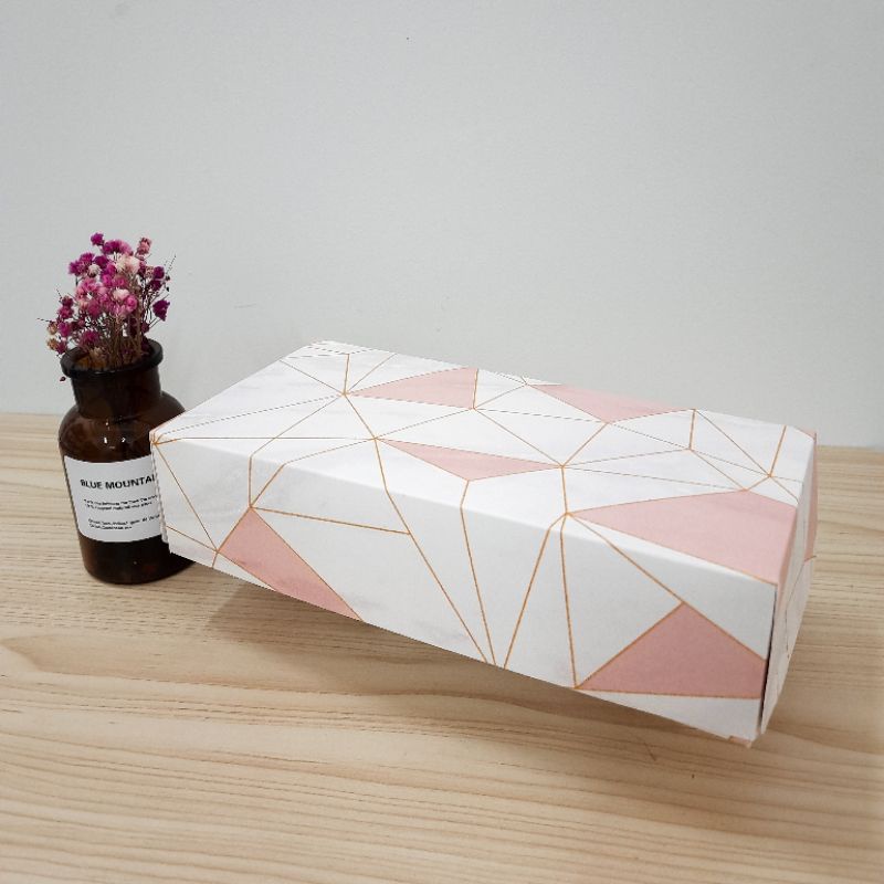 

Dus Kue / Kotak Kue Brownies Motif Marmer dan Geometric