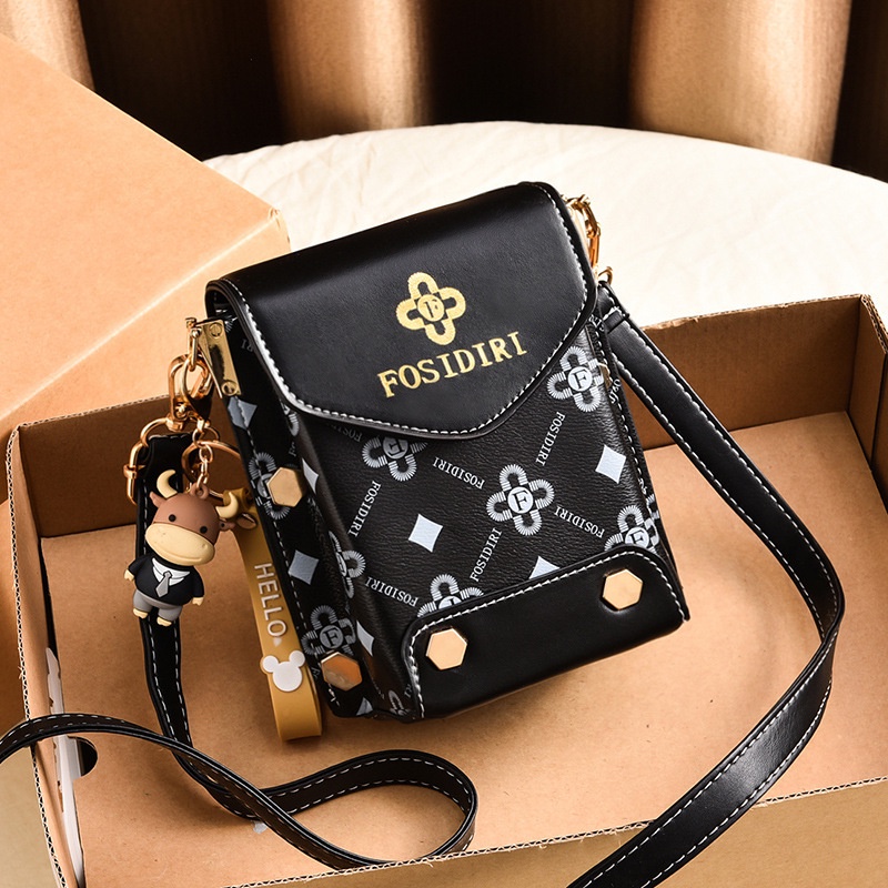 Tas Selempang Wanita Korea Fashion Trend Sling Bag Chain Shoulder Bag Tas Ponsel Utusan Tas Fashion Wanita Satu Bahu Retro Tas Persegi Kecil Tas Ponsel Mini Wanita Fashion Aksesoris