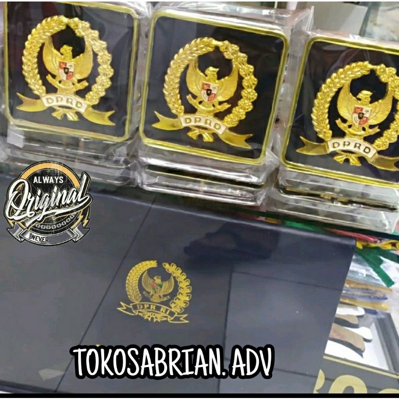 Emblem Plat Mobil DPRD