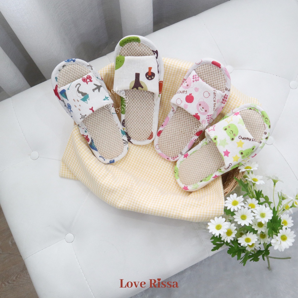 Sandal Rumah Etsu Unisex Anak Perempuan Laki-Laki Sendal Slip Sandal Flip Flop Love Rissa