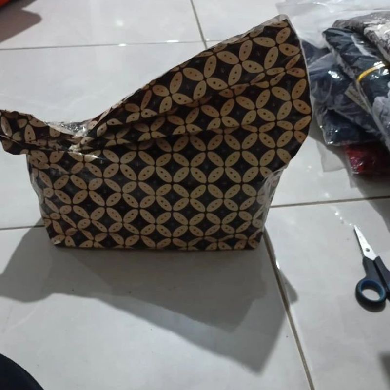 

Bungkus Kado