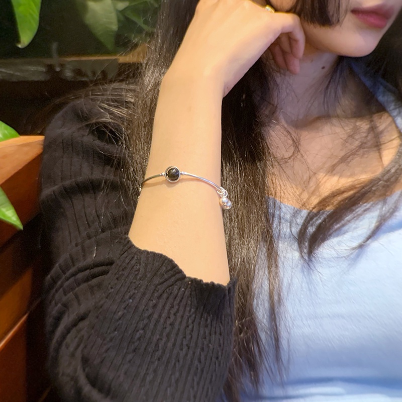 Gelang Tangan Silver Aksen Lonceng Untuk Wanita