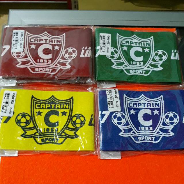 Deker lengan BAN KAPTEN sepakbola