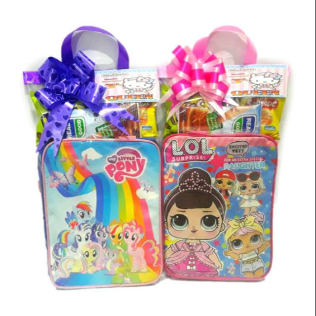 

SOUVENIR ULANG TAHUN // SOUVENIR SNACK // BINGKISAN SNACK ULANG TAHUN //GOODIE BAG // SOUVENIR SNACK // SOUVENIR TAS // SOUVENIR LUCU // SOUVENIR KEREN