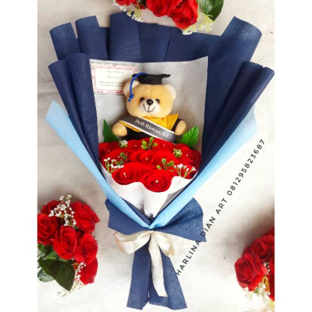 Buket bunga boneka bagus but kado wisuda dll