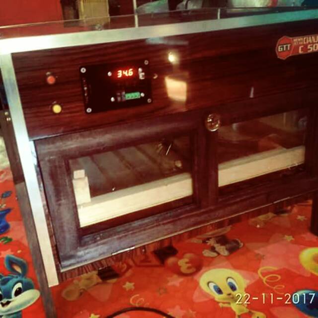 Mesin tetas otomatis kap.50 butir telur