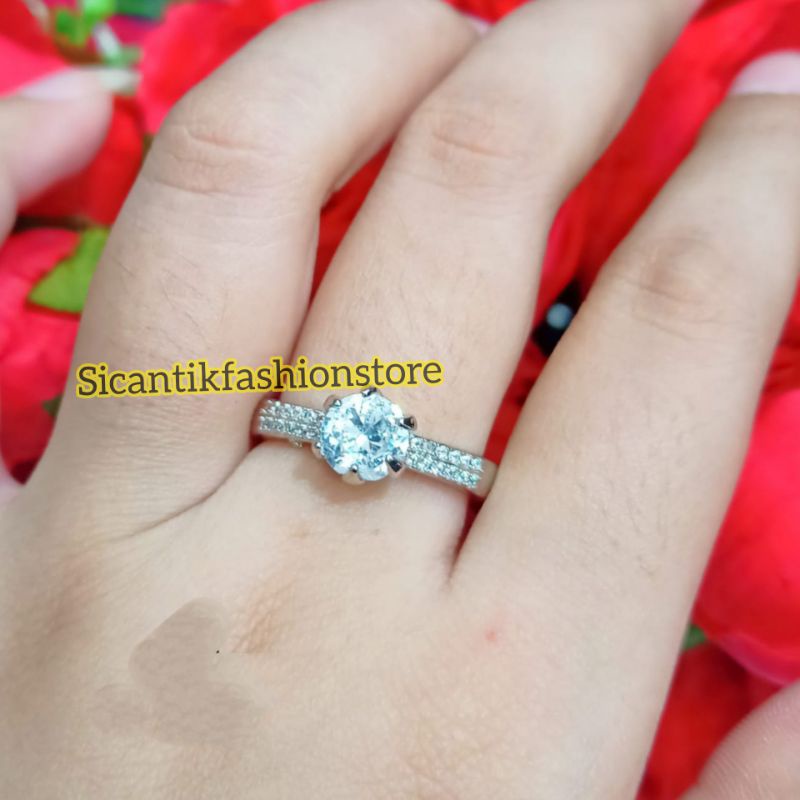 Cincin Titanium Wanita Gold Silver Dewasa Mewah Berkualitas Terlaris Anti Karat Tidak Luntur Cincin