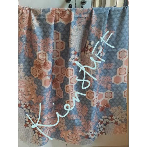 Preloved Marina Scarf Wearing klamby