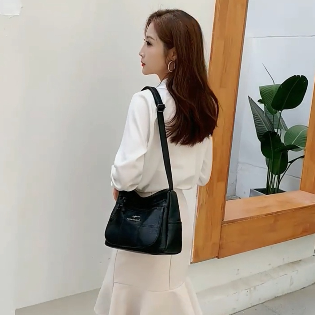 TAS SELEMPANG WANITA PREMIUM KULIT HITAM RANTINE TA611B5 IMPORT KOREA SLINGBAG CEWEK REMAJA KEKINIAN MURAH SIMPLE BAHU SHOULDER BAG BATAM BRANDED CASUAL POLOS