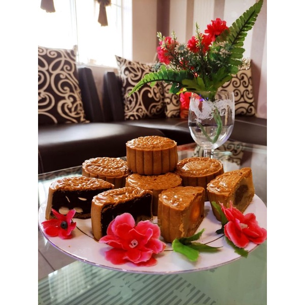 

mooncake kue bulan mid autumn festival halal mooncake satuan tiong ciu pia