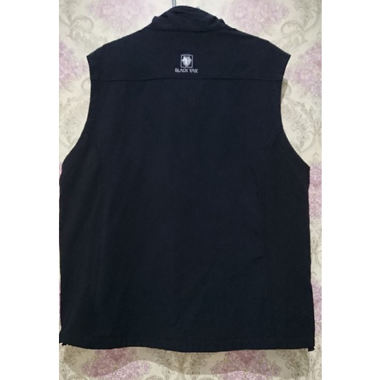 BlackYak vest
