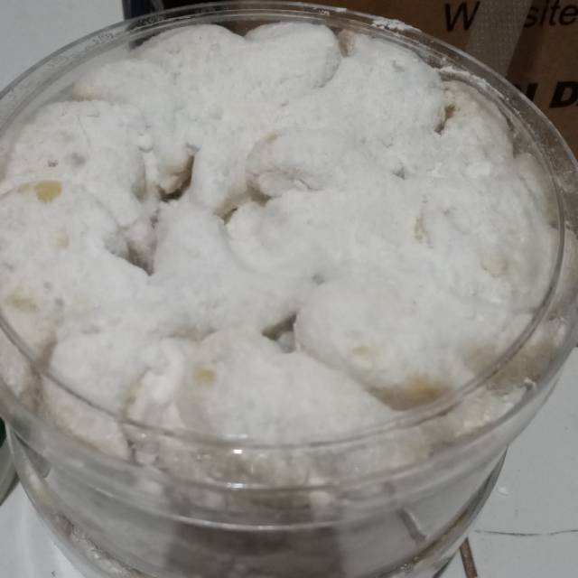 

Kue Putri Salju