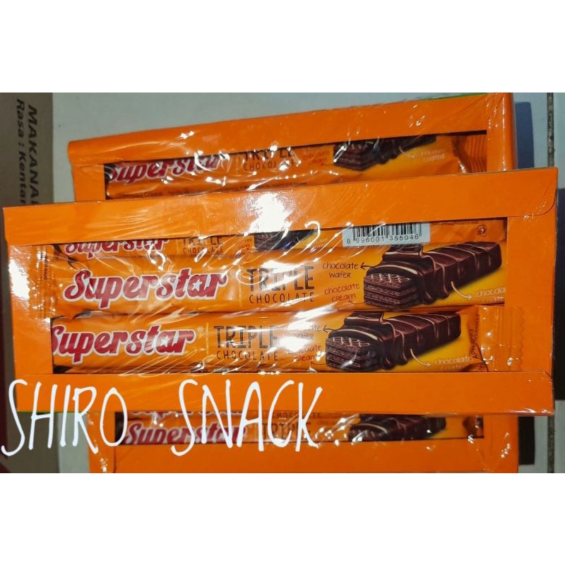 

Wafer superstar triple chocolate box isi 12 pcs