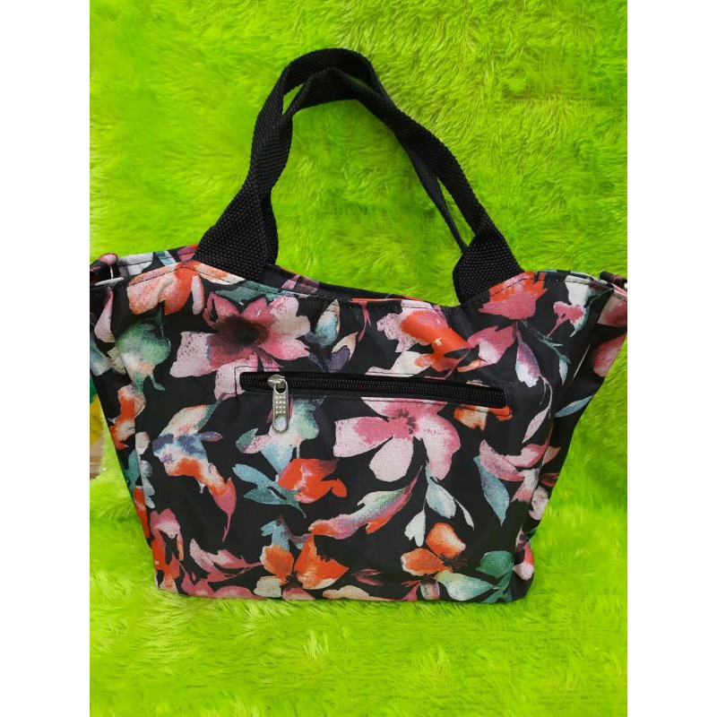 Tas cantik motif bunga