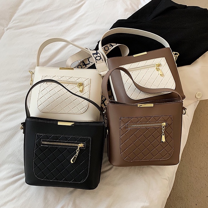 (2PC BISA IKG)GTBI998875618  New arrival  !!! Tas Selempang Wanita Import Premium