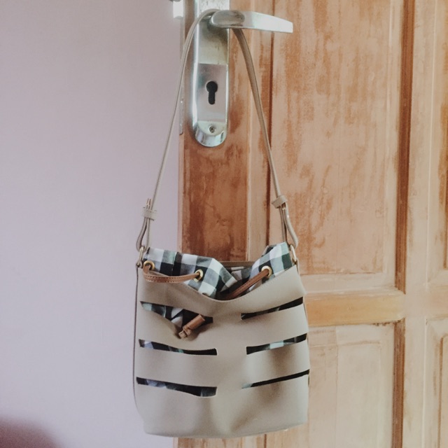 Tas slempang big jill peloved second