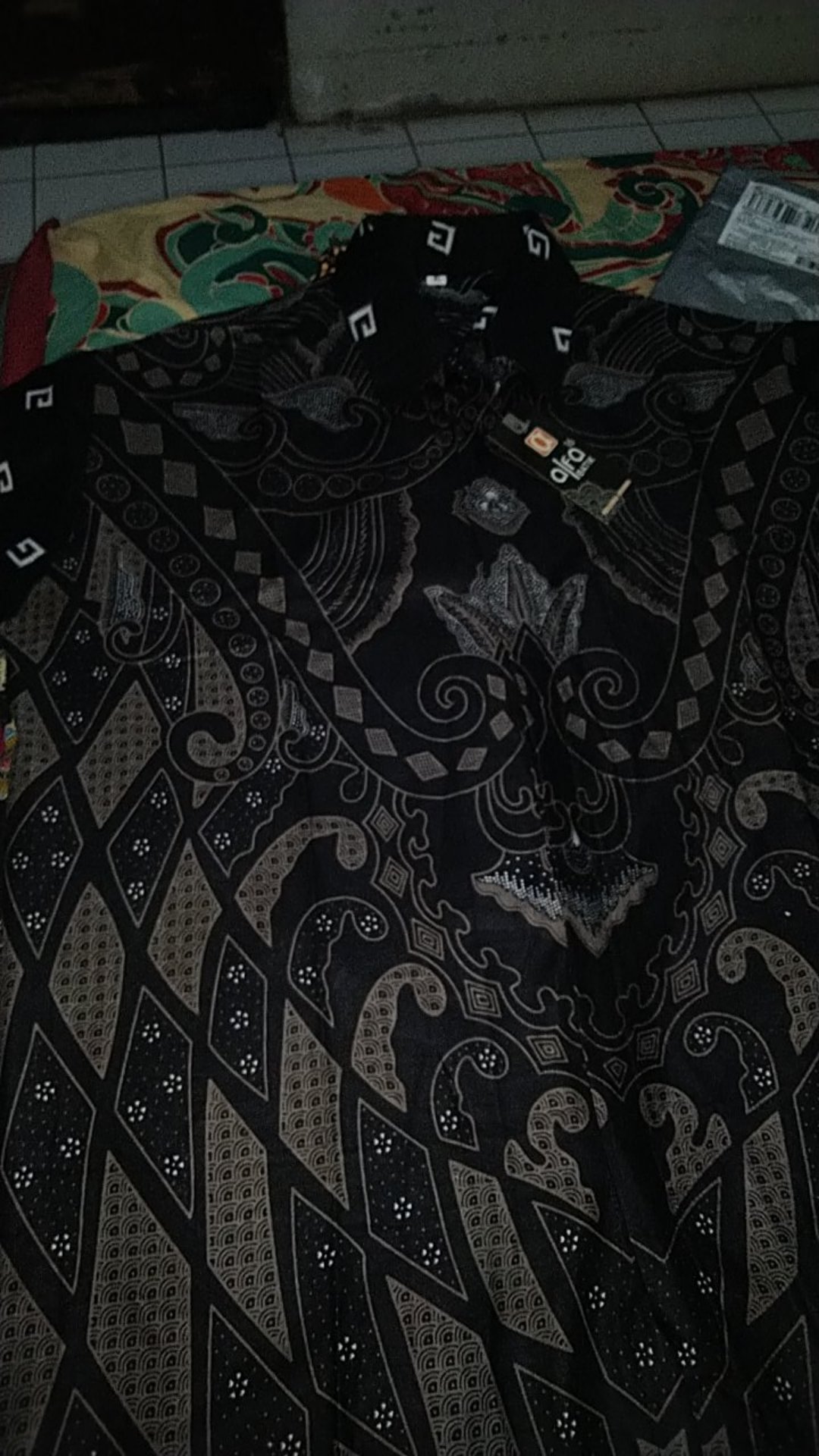 Batik Pria / Baju Batik Pria / Kemeja Batik / Lenganpanjang Size M L Xl Terbaru