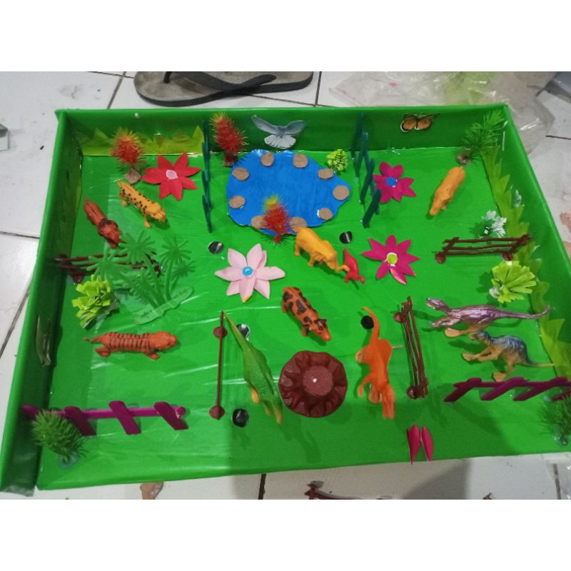 Maket Kebun Binatang SBDP Kelas 2 (Bisa Request)