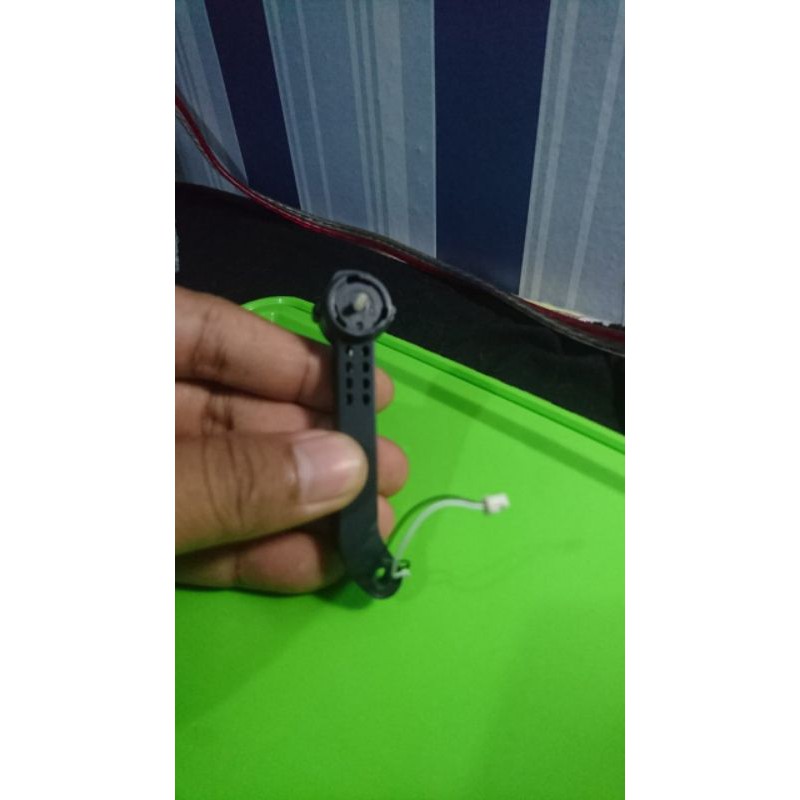 arm gear motor belakang B drone e58