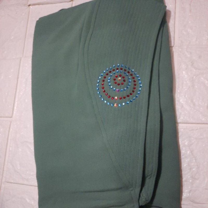 Thewa//Khimar Andara Standar Ori Thewa-Hijau wardah