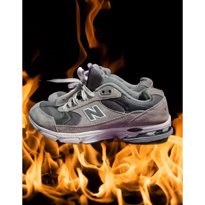 SEPATU NB 880 SECOND