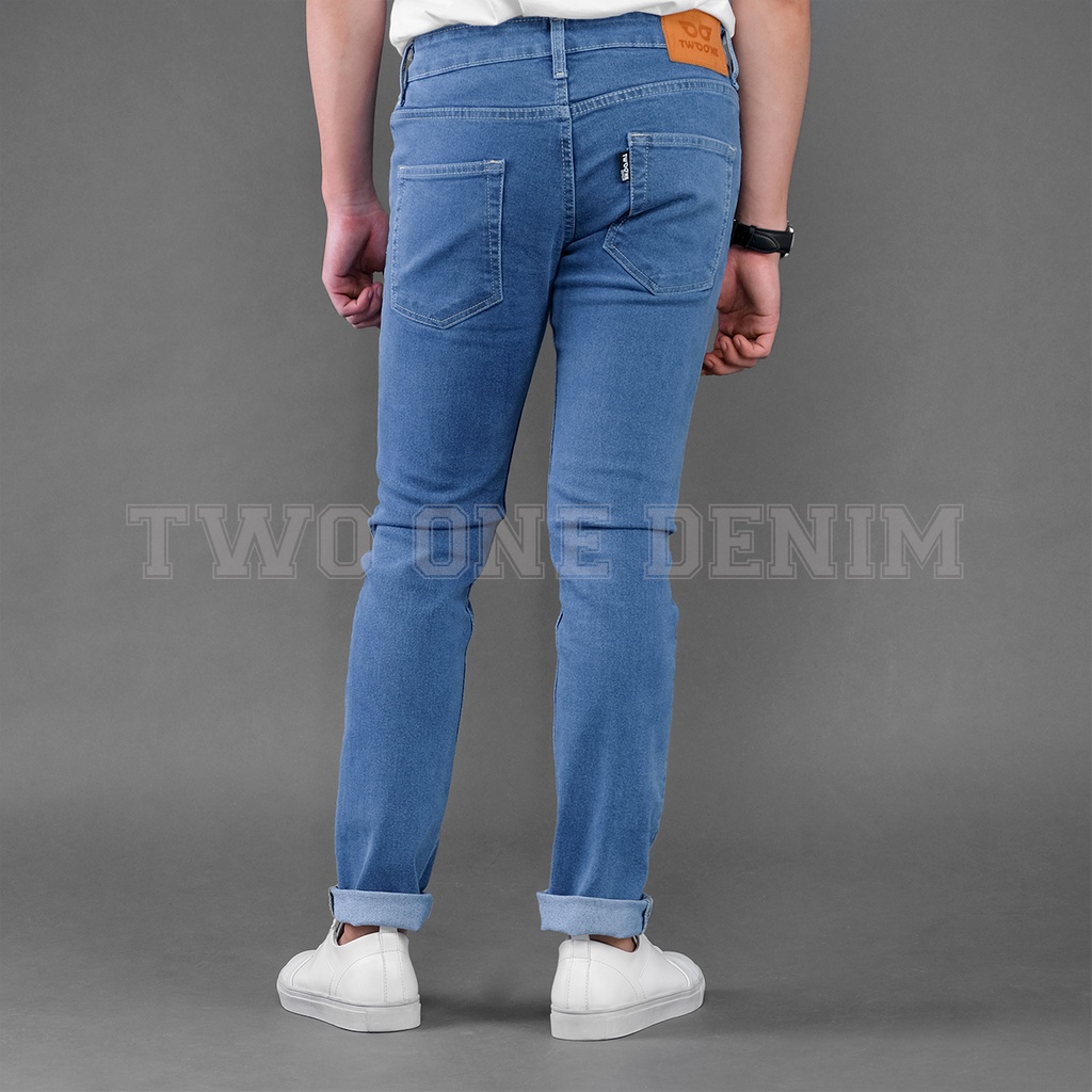 TWO ONE DENIM Celana Jeans Panjang Pria Jeans Slim Fit Stretch Denim Biru Muda Polos