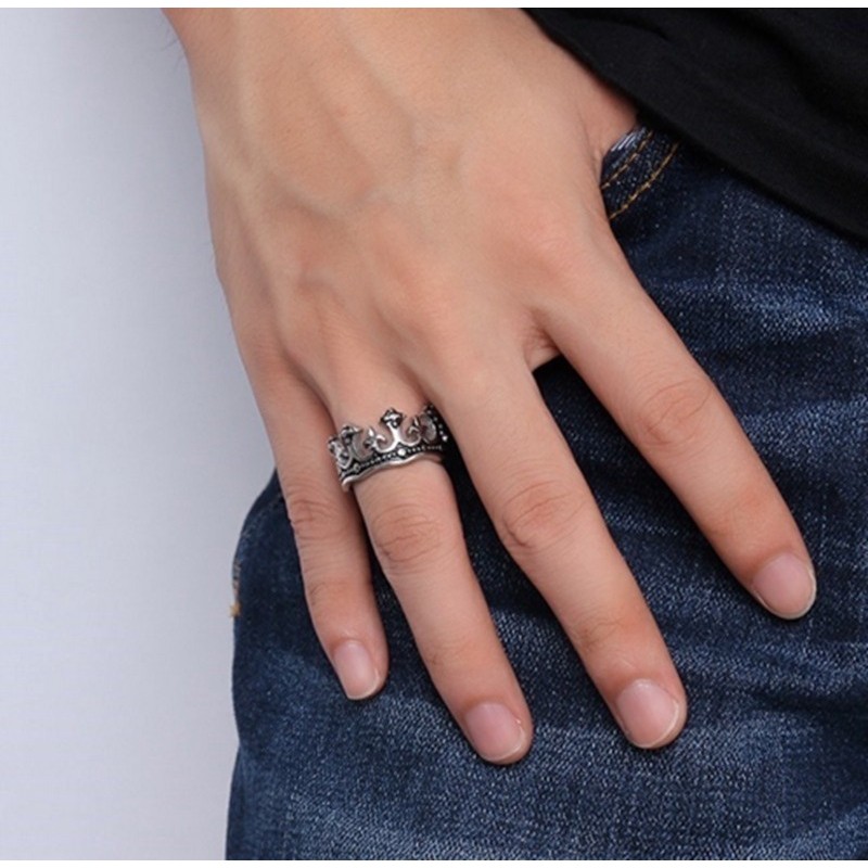 Cincin Vintage Motif Mahkota Royal King Warna Hitam untuk Pria
