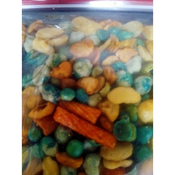 

kacang mix/kacang campur 90g