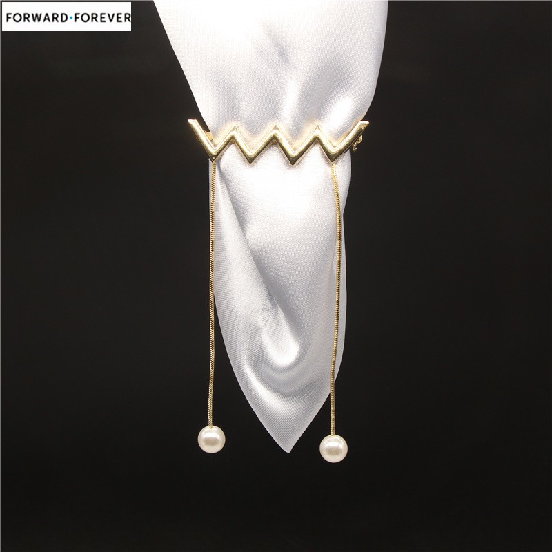 Fashionable multifunctional pearl tassel brooch     M40221