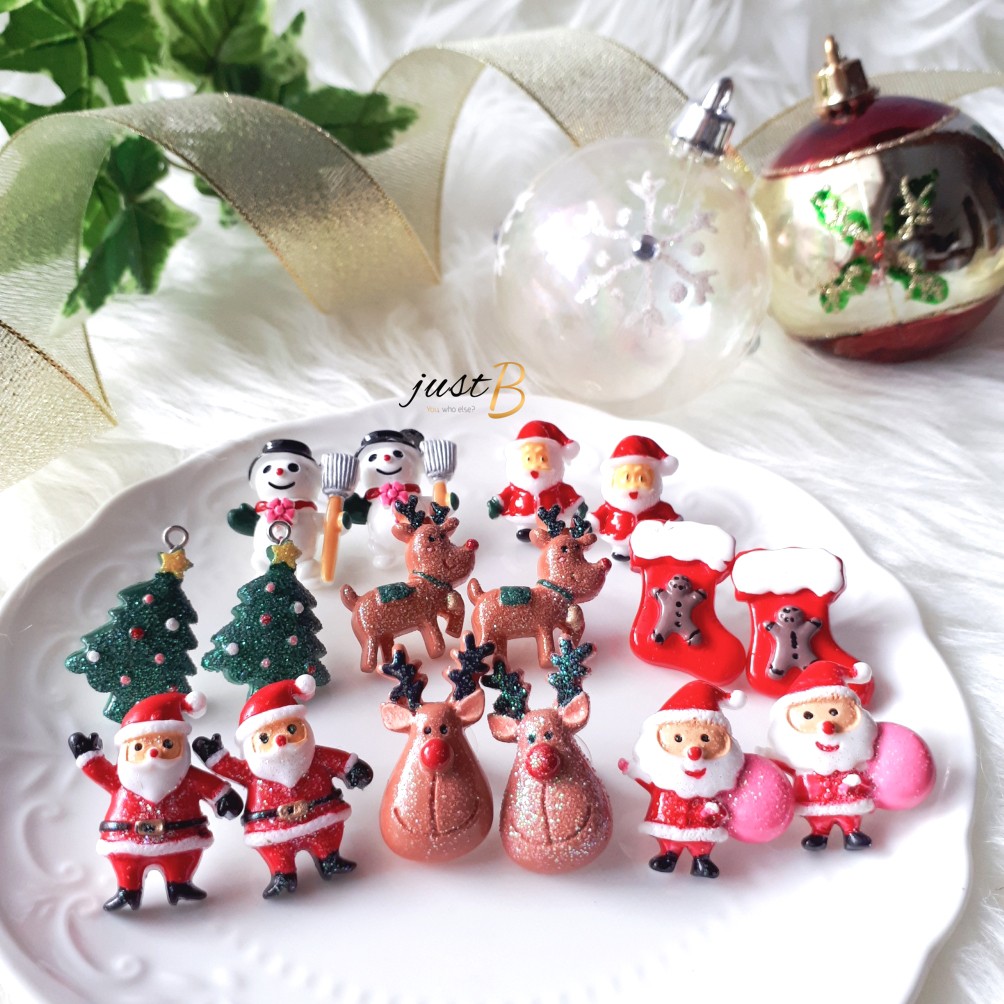 [READY] Anting Natal Christmas Anak Stud Simple Handmade Figurine C007