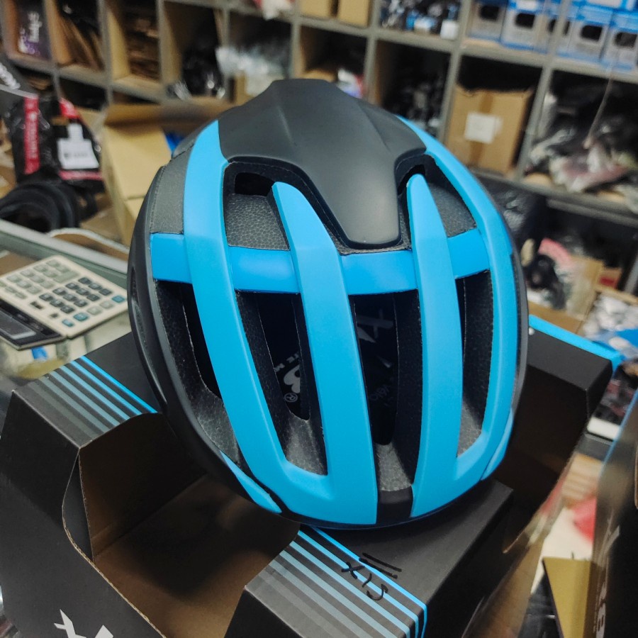 Helm Sepeda Roadbike XLR8 Type SIX