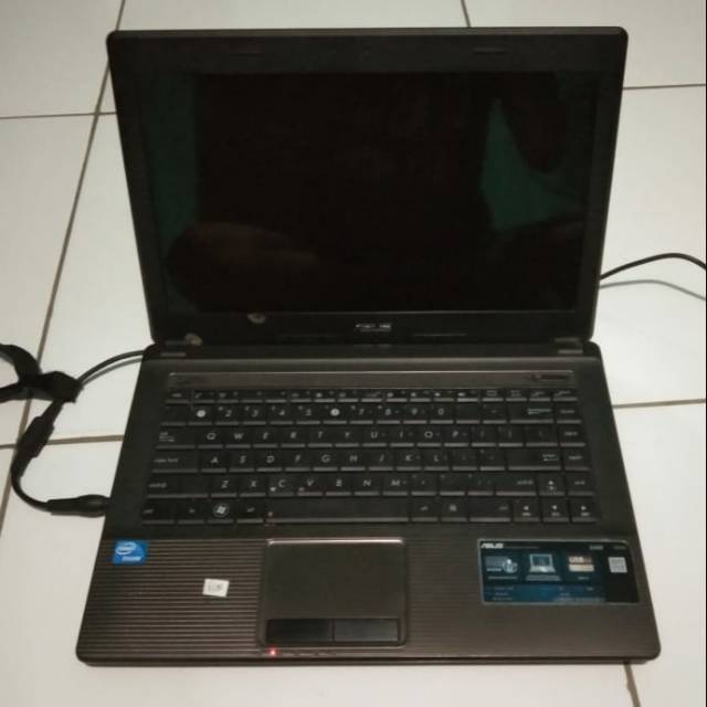 C141 Laptop Asus X44H Ram 2gb Celeron