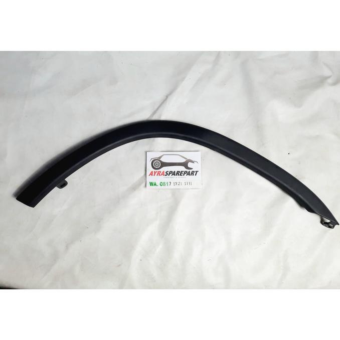 List Over Fender / List Bemper Depan Mobil Honda Crv Gen1 2000-2001