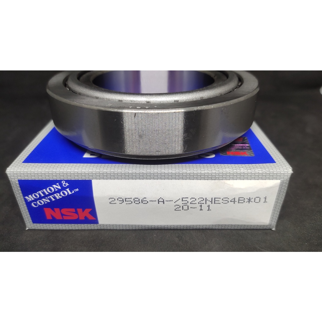 LAKER TAPERED BEARING 29586 A /520 NSK JAPAN