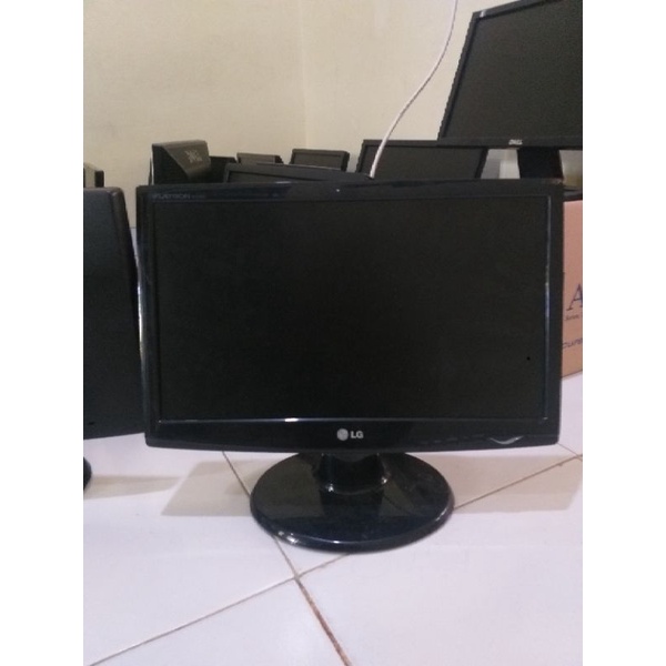 Monitor LCD 19 inci widescreen