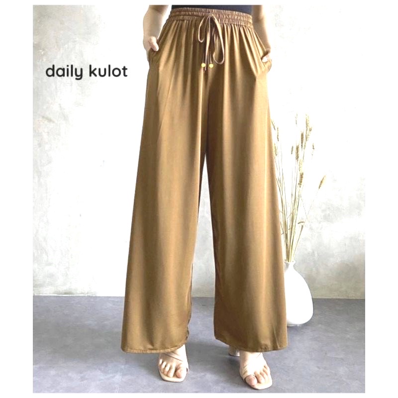 CELANA PANJANG WANITA KULOT BAWAHAN / DAILY KULOT JUMBO / UMBRELA PANTS-DAILY KULOT MOKA