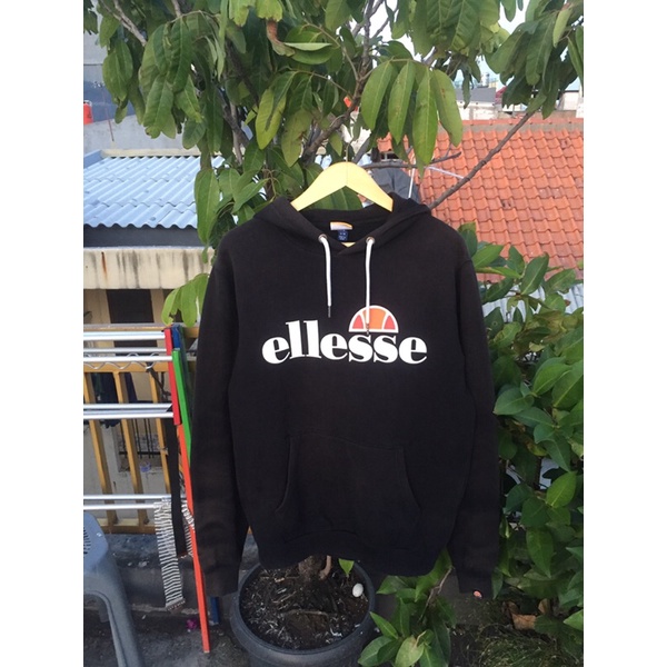 hodie ellese