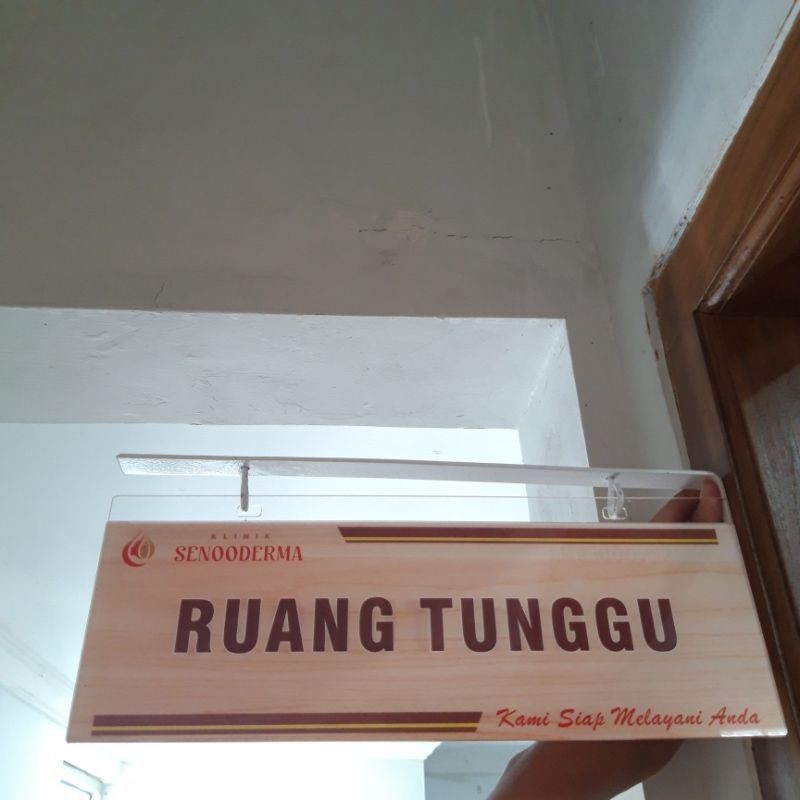 

Akrilik Nama Ruang