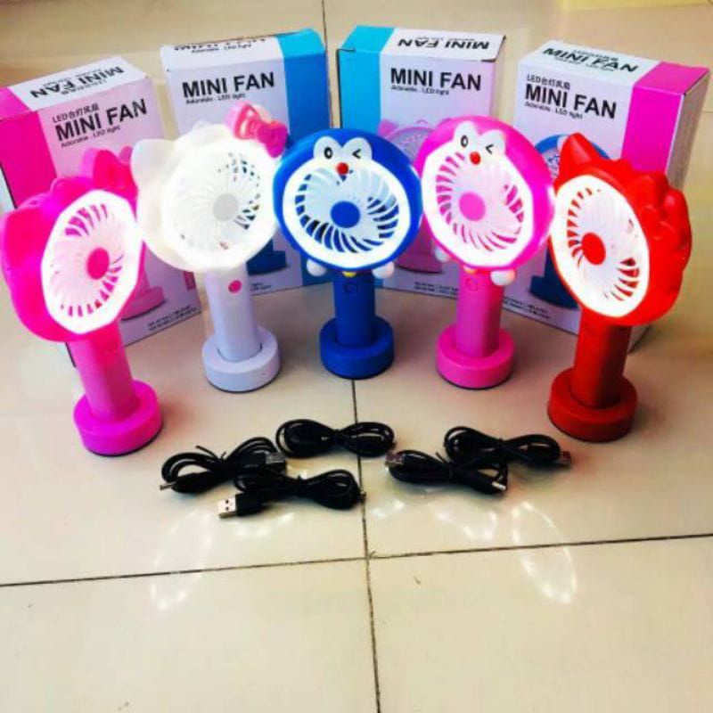 KIPAS MINI LED TANGAN USB PORTABLE CHARGER / MINI FAN 13D LIGHT / KIPAS MINI DORAEMON