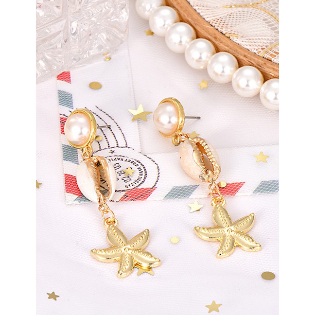 LRC Anting Tusuk Fashion Gold Pearl Crab Claw Pentagram F39352