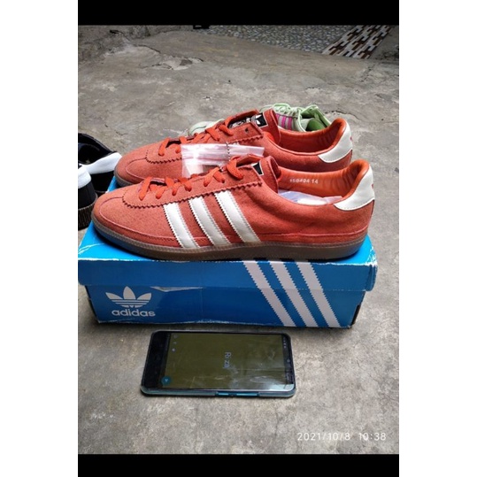 Adidas Rouge city series