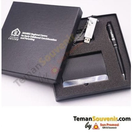 

Gift set Esklusif 3 in 1 Custom NameCard Pen dan USB