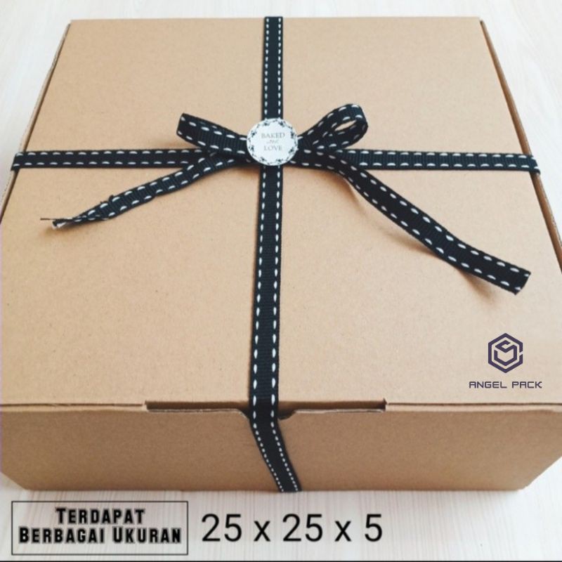 

Dus corrugated per 5pcs polos 25x25x5 box kue cake hampers dus packaging box