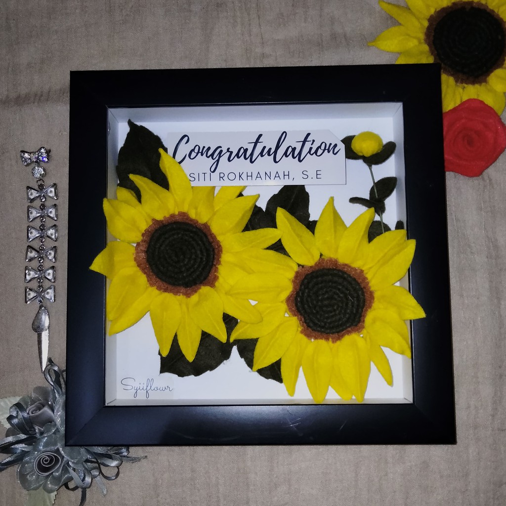

Felt Flower in Frame || Gift box dan kado