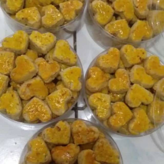 

KUE KACANG PREMIUM KUE KERING LEBARAN HOME MADE