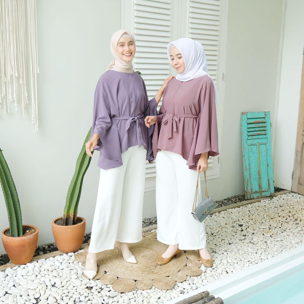 CARLA BATWING TOP