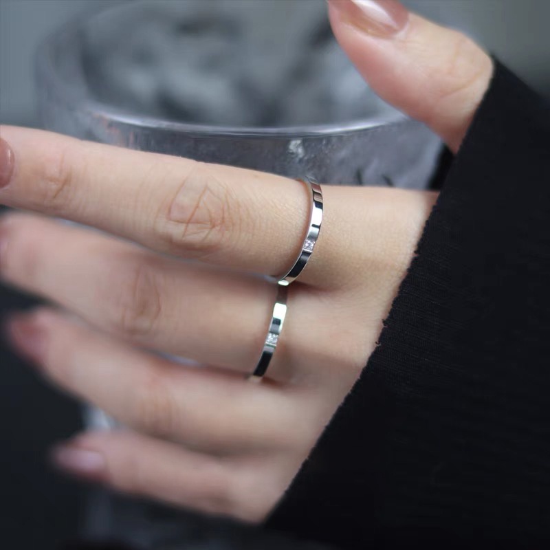 Coco Cincin Tunangan Gaya Hip Hop Korea Bahan Titanium Warna Silver Untuk Wanita